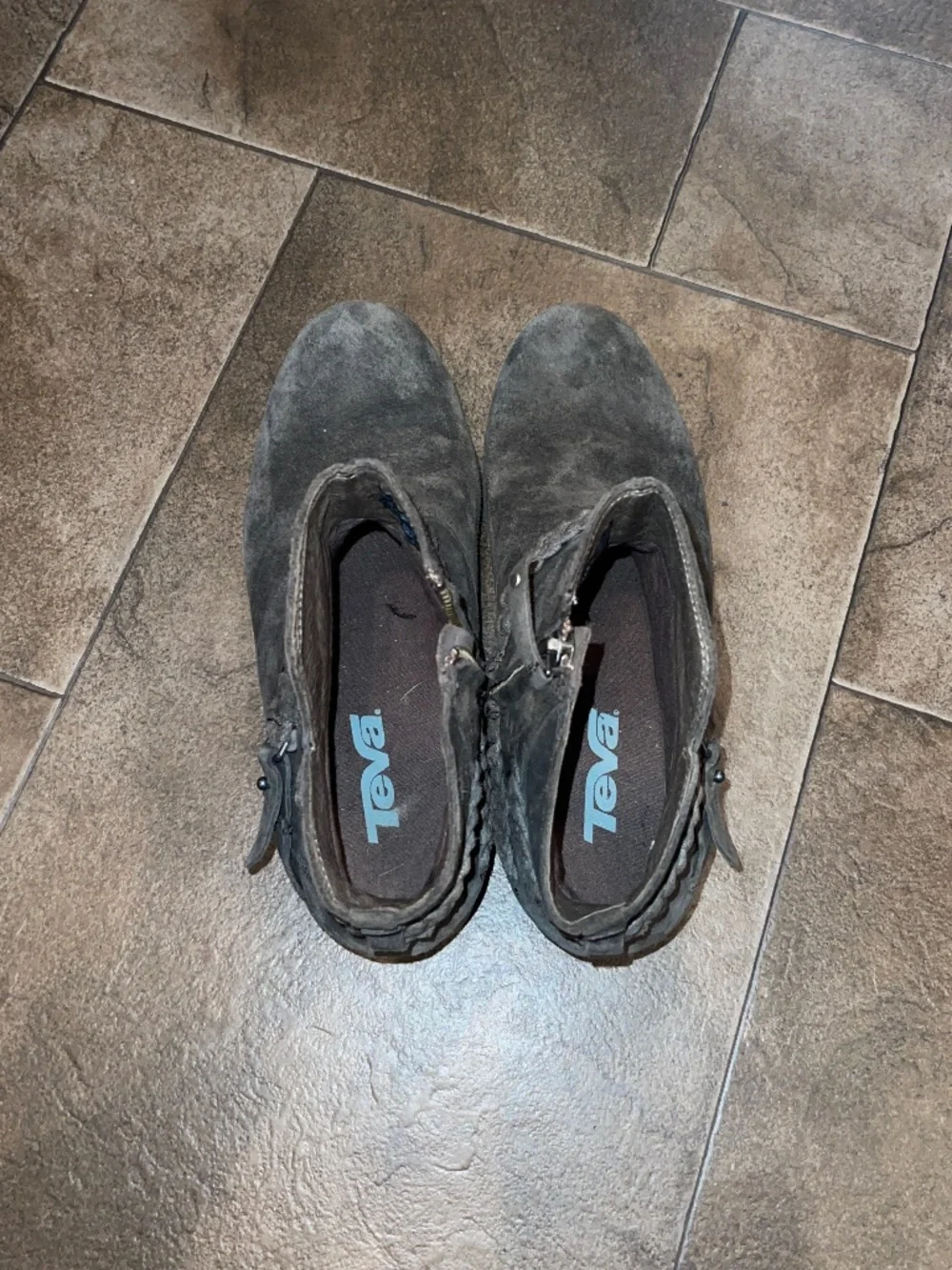 Teva Women’s De La Vina Suede Ankle Boots in Dark Gray Size 10